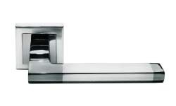 Дверная ручка Morelli "PANTS" MH-35 SN/BN-S Цвет - Белый никель/Чёрный никель